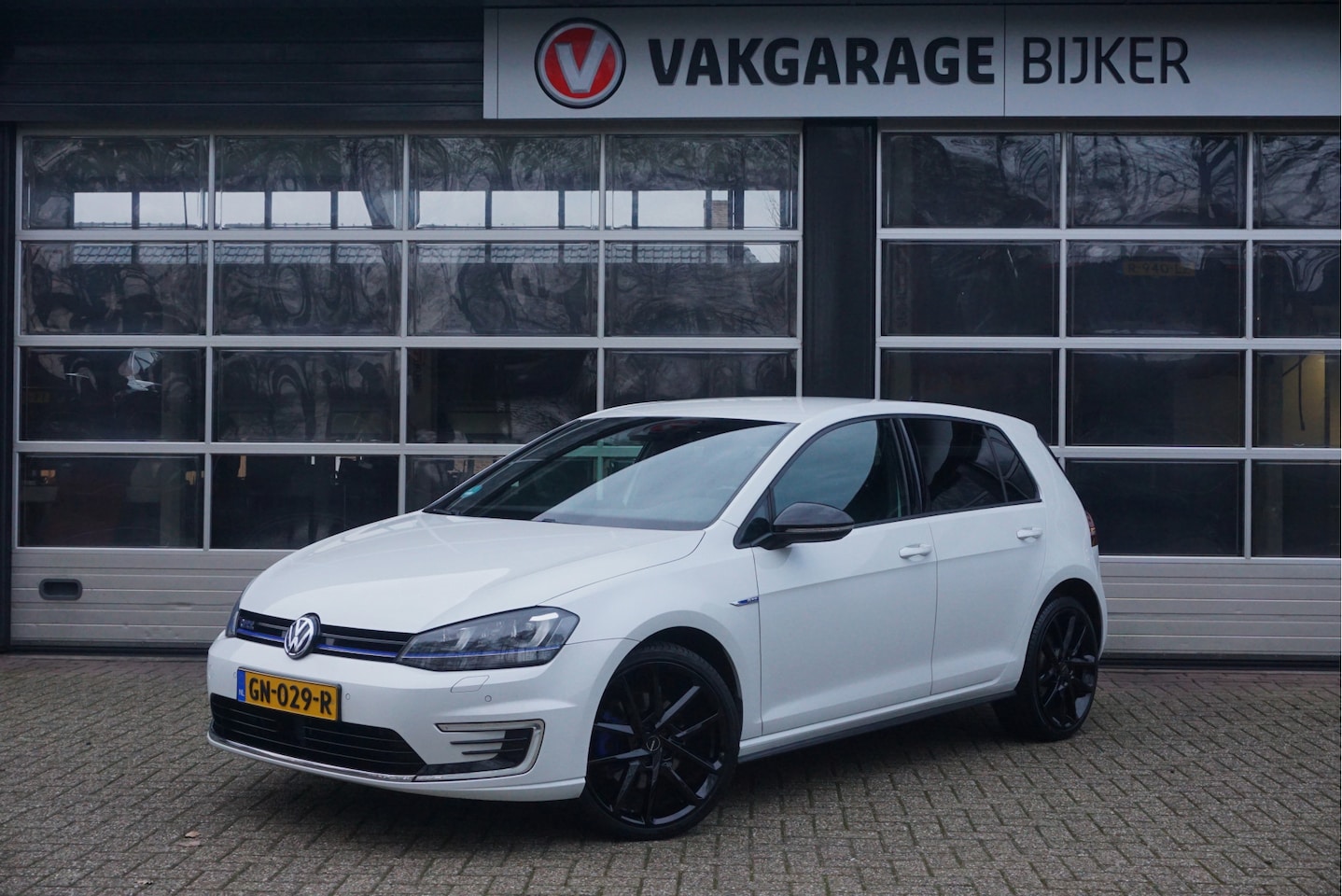 Volkswagen Golf - 1.4 TSI GTE Leder/Trekhaak! - AutoWereld.nl