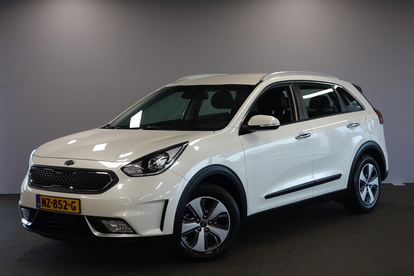 Kia Niro - 1.6 Hybrid DCT6 DynamicLine - AutoWereld.nl