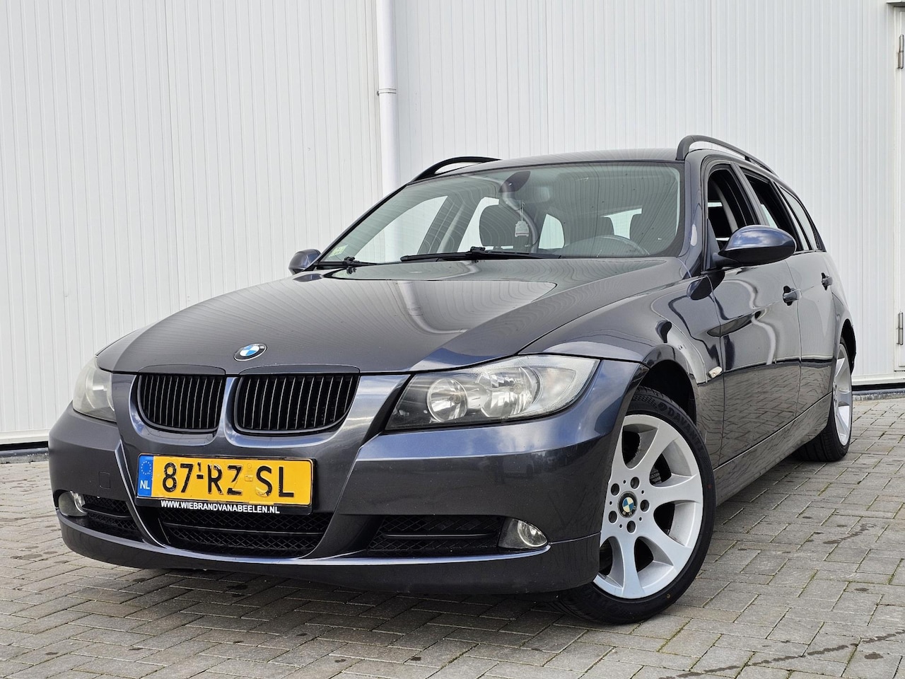 BMW 3-serie Touring - 320i Dyn. Executive bj 2005 Climate Nette auto! - AutoWereld.nl