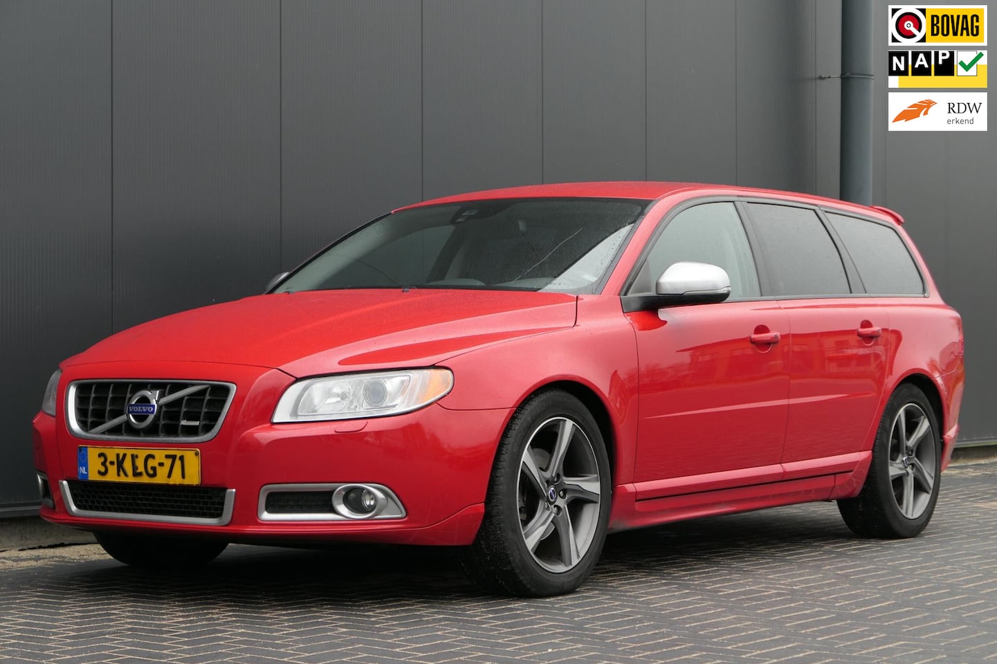 Volvo V70 - 1.6 D2 R-Design 1.6 D2 R-Design - AutoWereld.nl