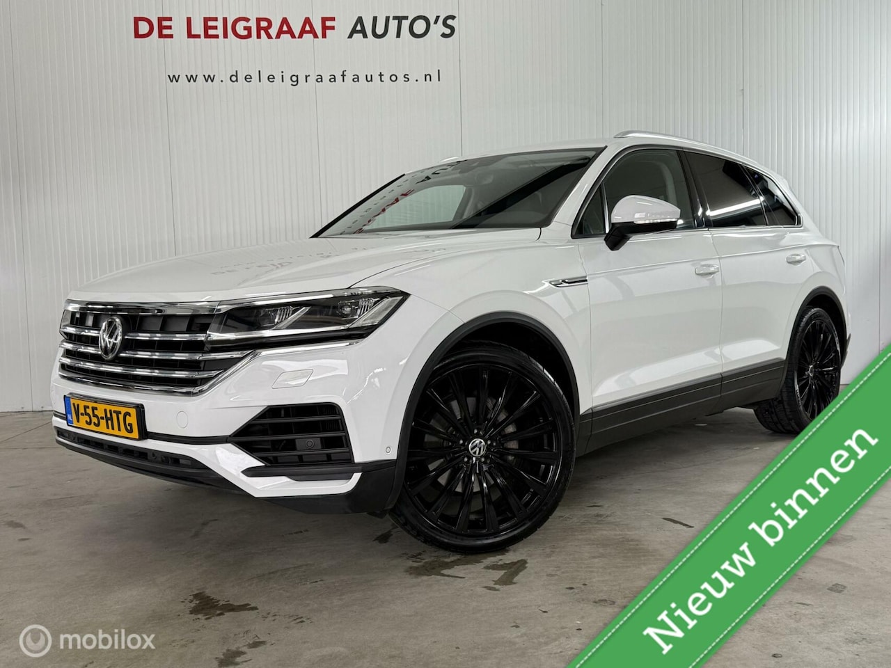 Volkswagen Touareg - 3.0 TDI grijs kenteken [ Leer,Navi,Lucht, Trekh,22"] - AutoWereld.nl