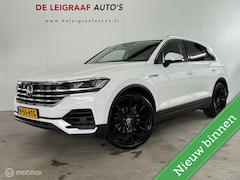 Volkswagen Touareg - 3.0 TDI grijs kenteken [ Leer, Navi, Lucht, Trekh, 22"]