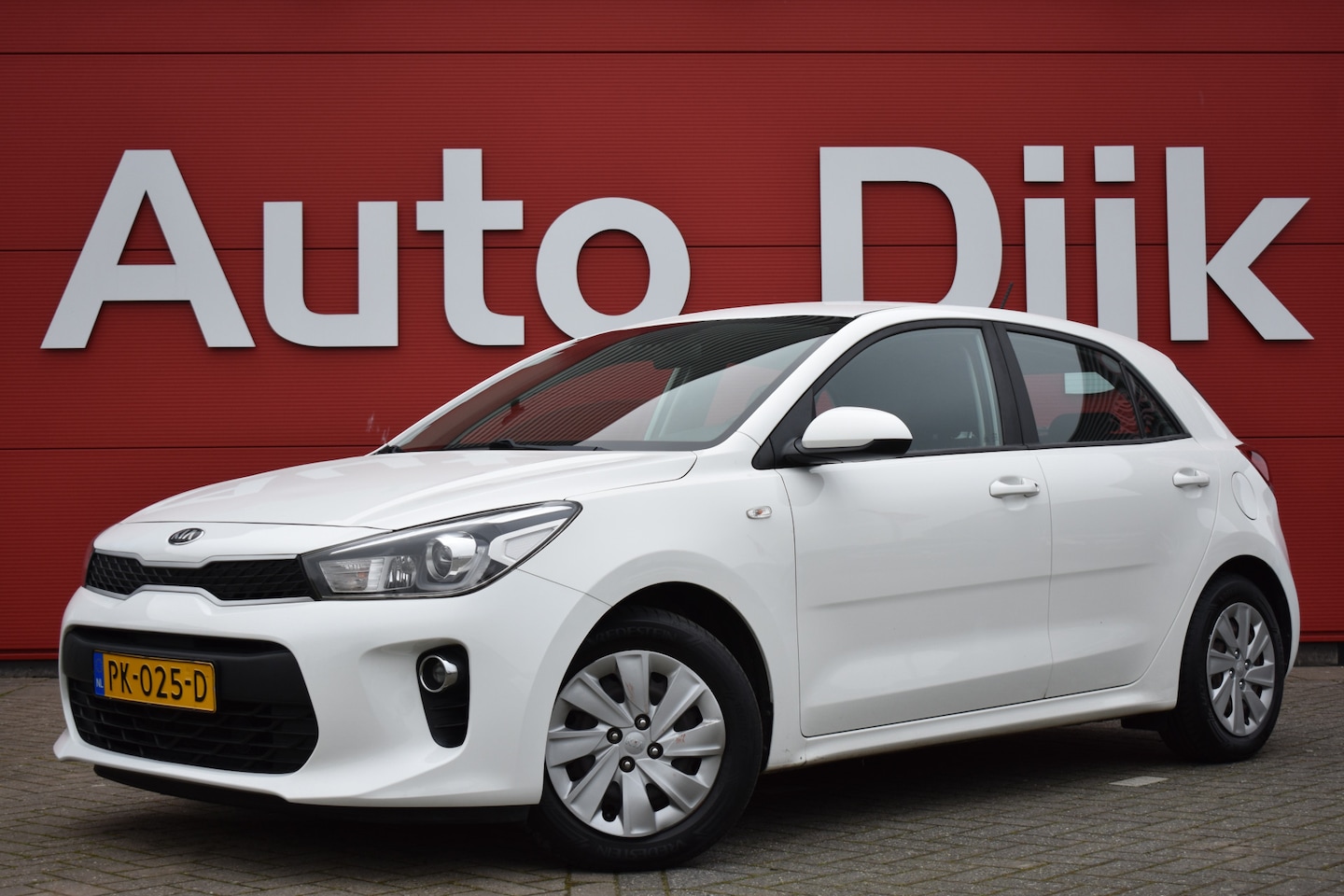 Kia Rio - 1.0 TGDI ComfortPlusLine Navigator Carplay | Camera | Trekhaak | Navi | Airco | Cruise | P - AutoWereld.nl