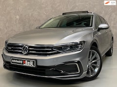 Volkswagen Passat Variant - 1.4 TSI PHEV GTE Business /Pano /Trekhaak /Camera /Keyless