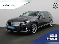 Volkswagen Passat Variant - 1.4 TSI 218PK DSG PHEV GTE Business | Trekhaak | IQ Light | Leder/alcantara | Achteruitrij