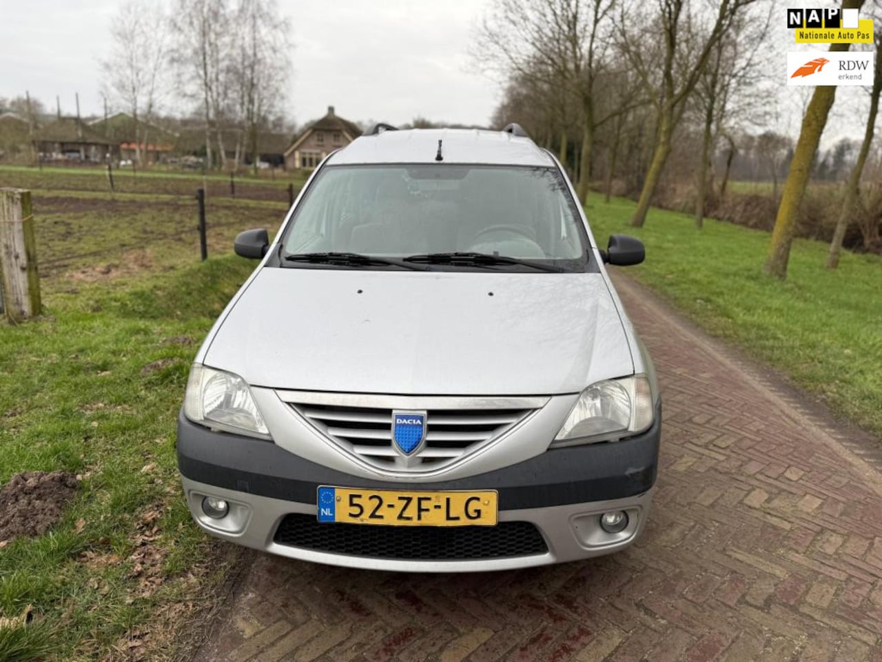 Dacia Logan MCV - 1.6 Lauréate 1.6 Lauréate - AutoWereld.nl