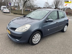 Renault Clio - 1.2-16V Expression / 1e.eigenaar / nieuwe koppeling / elek.ramen / deurvergrendeling / nap