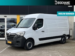 Renault Master - T33 2.3 dCi 135 L2H2 Comfort | Trekhaak | Navigatie | DAB | Parkeersensoren | Airco |