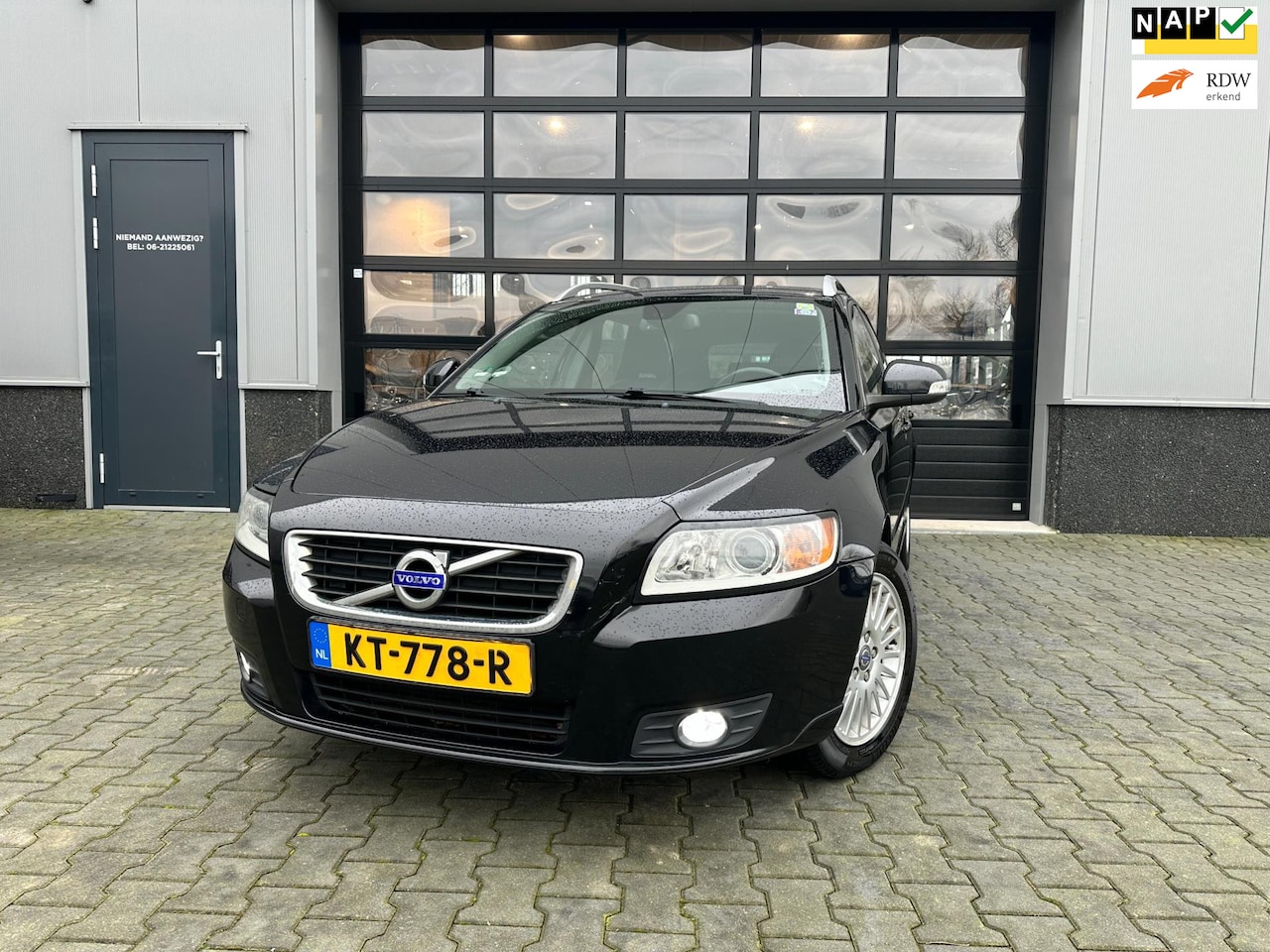 Volvo V50 - 1.6 D2 S/S Summum distributie en roetfilter vervangen - AutoWereld.nl