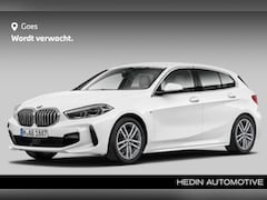 BMW 1-serie - 118i Executive Edition | Model M Sport | Parking Pack | Stuurwielrand verwarmd | Elektrisc