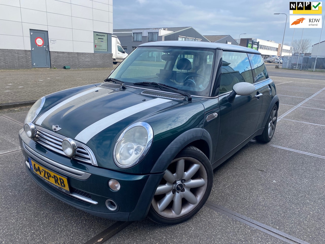 MINI Cooper - Mini 1.6 / APK / AIRCO / NAP / OPENDAK / NAVI / ACHTERRIJUIT CAMERA / ZEER NETTE AUTO!!!! - AutoWereld.nl