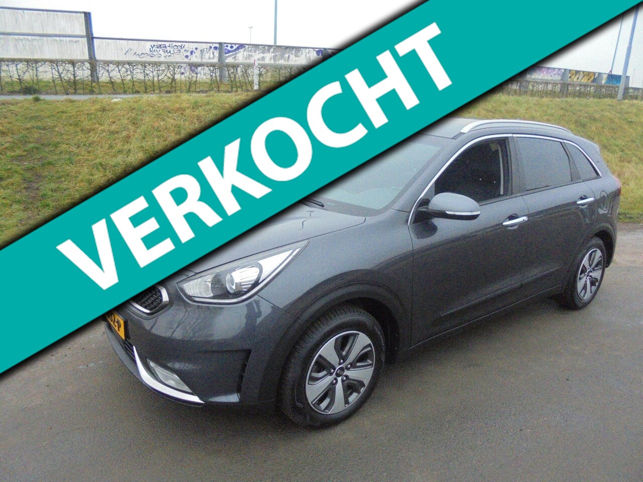 Kia Niro - Kia Niro 1.6 GDi Hybrid BusinessLine airco ecc trekhaak navigatie leer - AutoWereld.nl