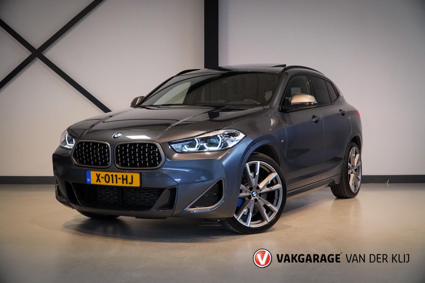 BMW X2 - M35i M-Sport | Panorama | Head-Up | Camera | Navi + | Stoelverwarming | - AutoWereld.nl