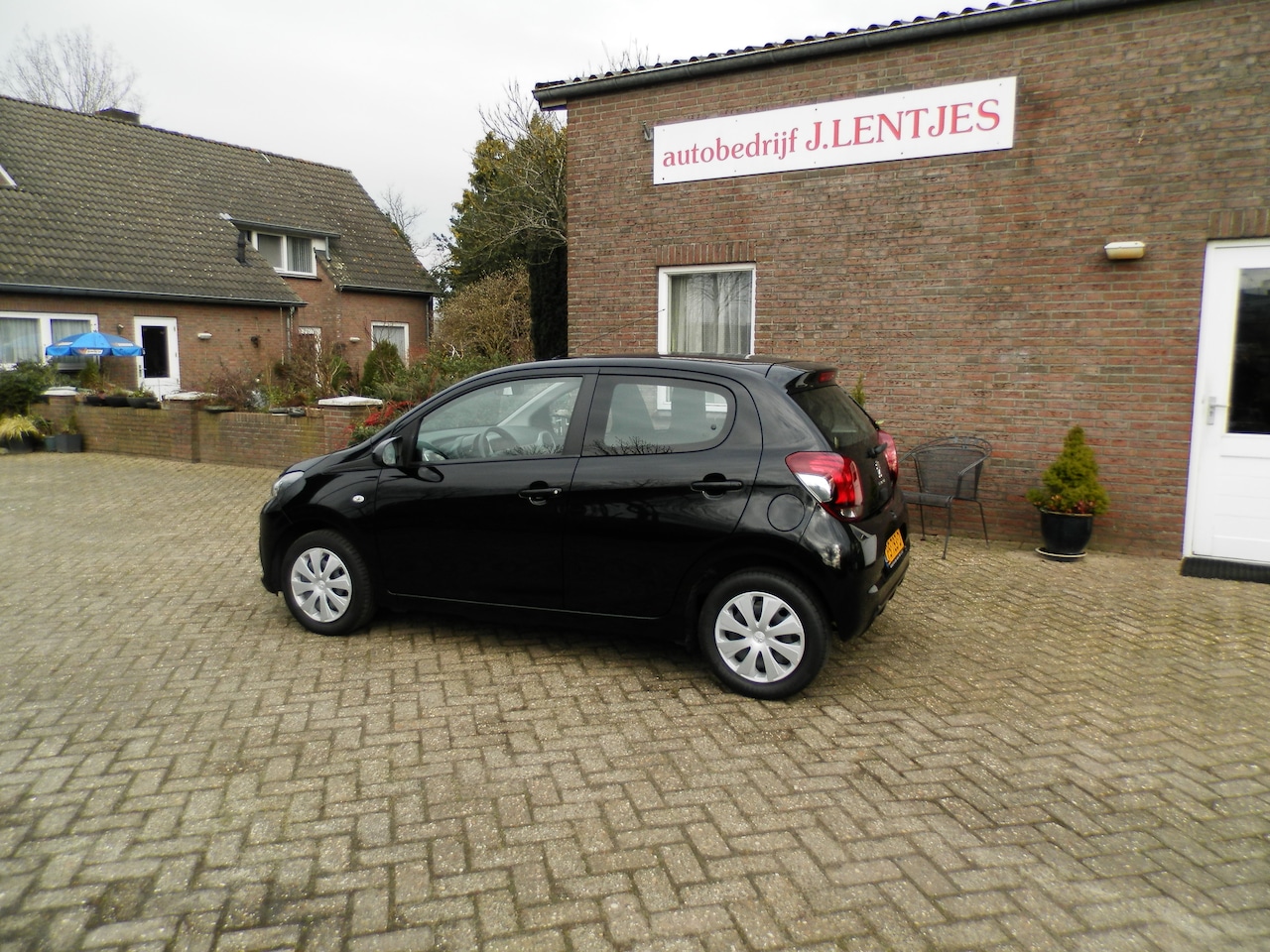 Peugeot 108 - 1.0 e-VTi Active airco vijf deurs - AutoWereld.nl