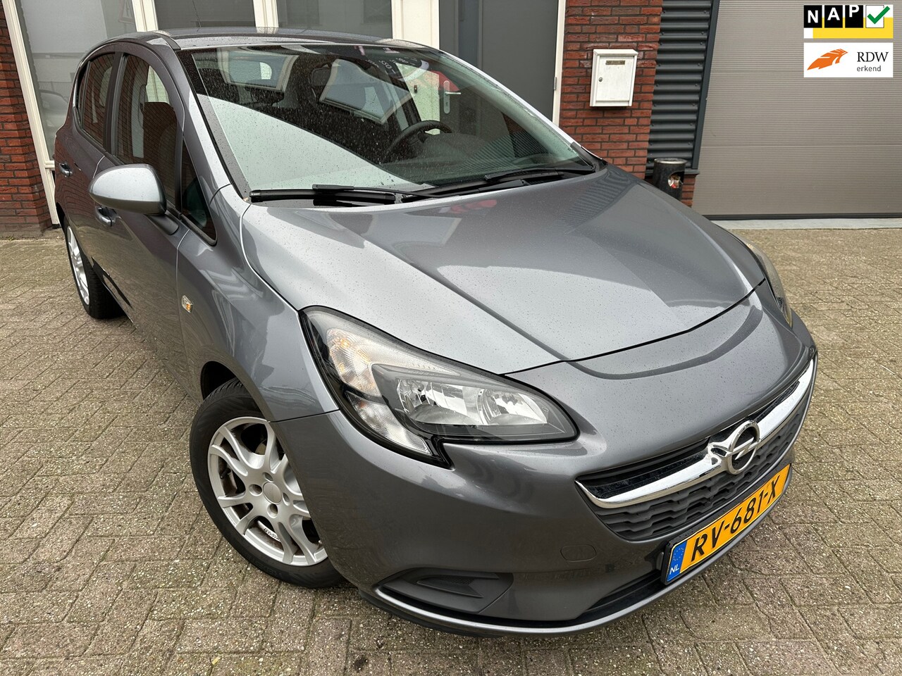 Opel Corsa - 1.4 Online Edition / Cruise / Airco - AutoWereld.nl