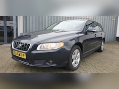 Volvo V70 - 2.0 Momentum Leer/Stoelverwarming