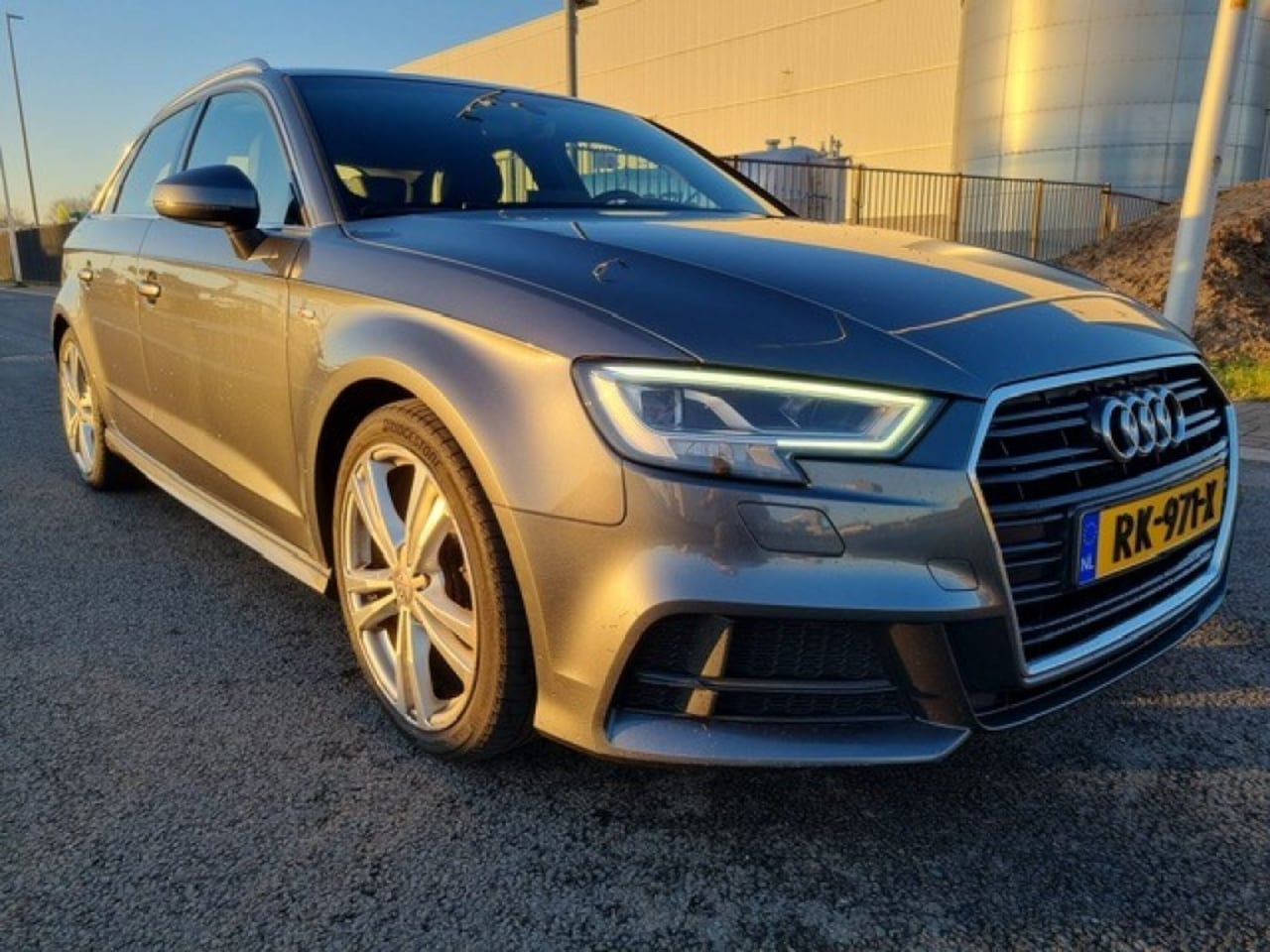 Audi A3 - 1.5 TFSI CoD Sport S Line Edition 1.5 TFSI CoD Sport S Line Edition - AutoWereld.nl