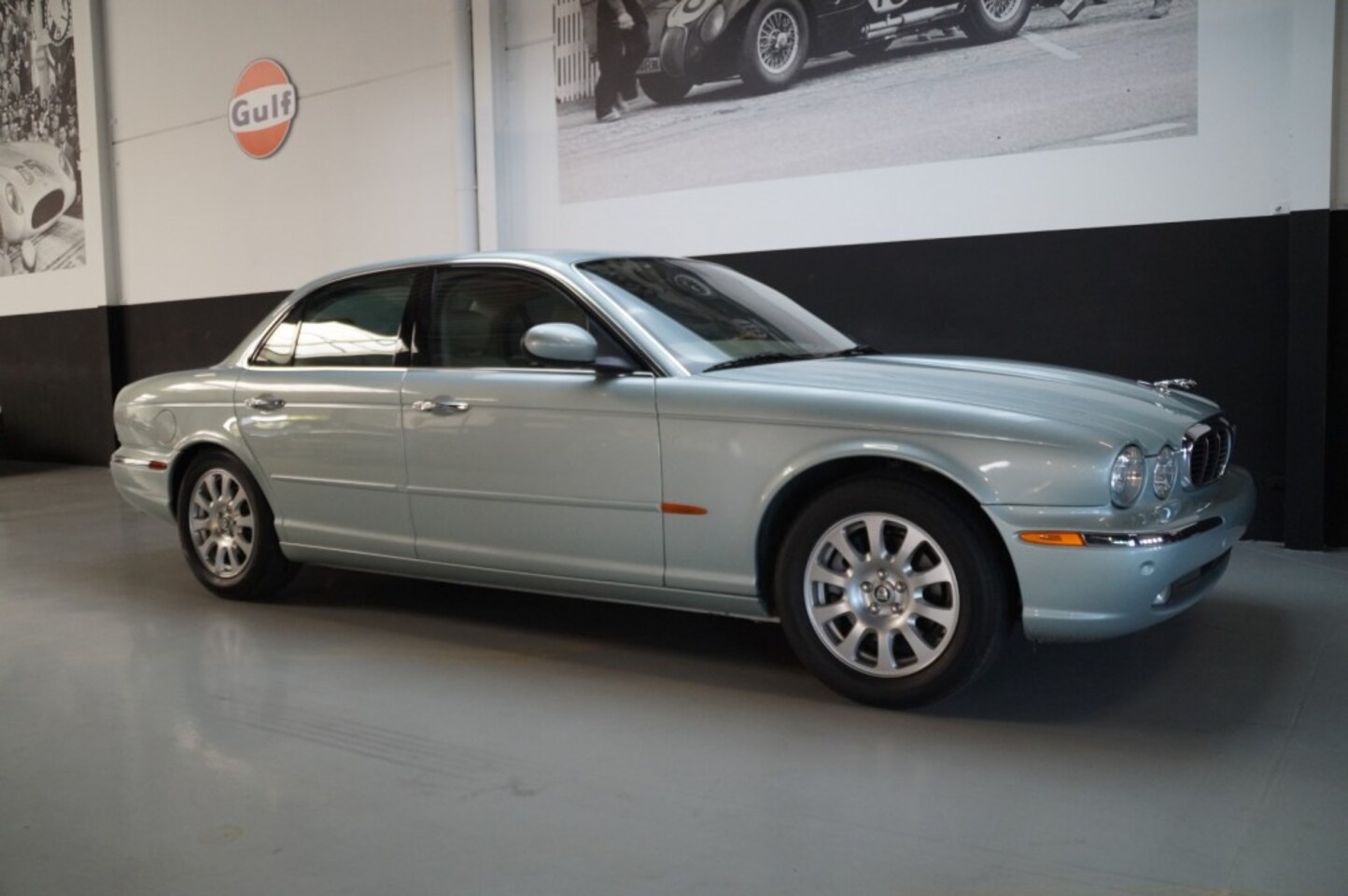 Jaguar XJ - XJ350 Souvereign V8 4.2 Stunning Condition (2004) - AutoWereld.nl