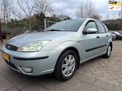 Ford Focus - 1.6 5 deurs, airco, lm velgen