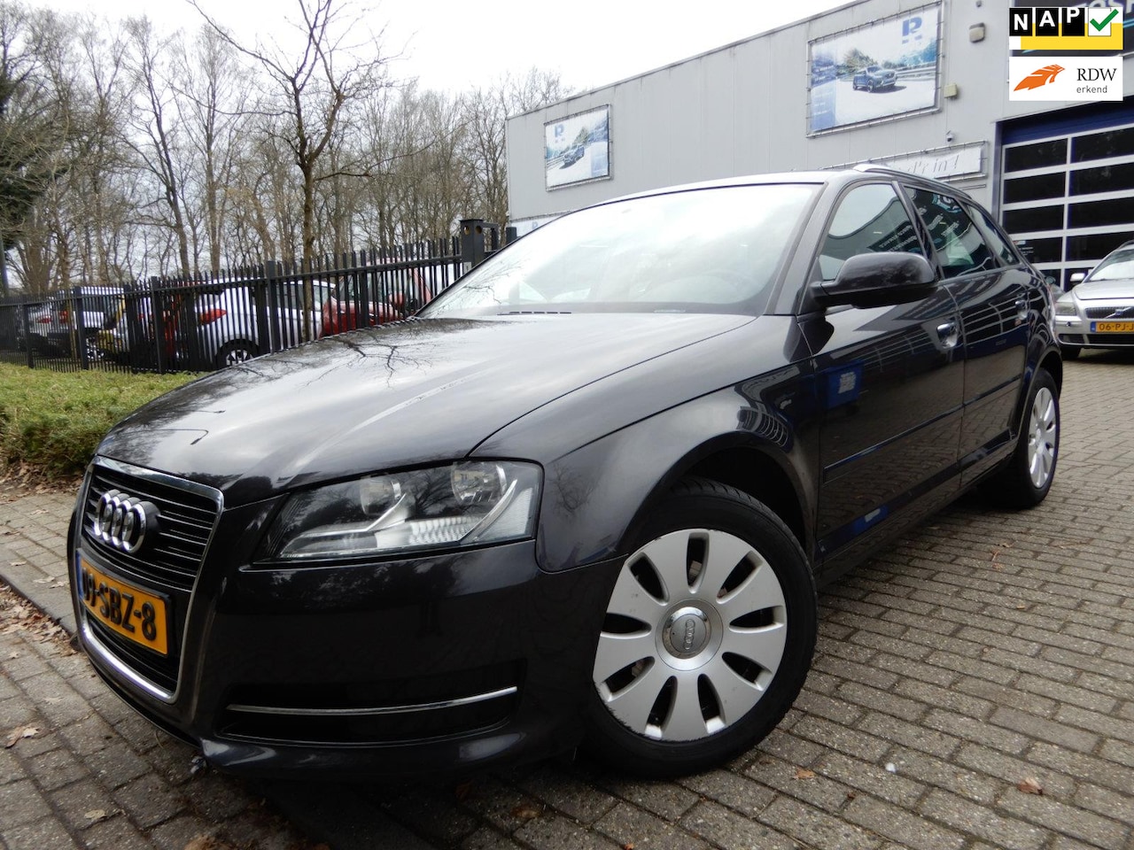 Audi A3 Sportback - 1.2 TFSI Attraction Pro Line Business AUTOMAAT - AutoWereld.nl