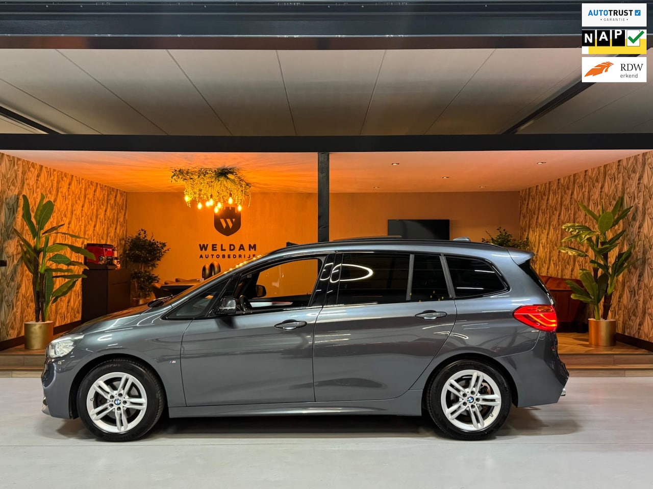 BMW 2-serie Gran Tourer - 218i M Sport Garantie Trekhaak Pano Head-up Camera Navi StoelVW Sfeer Cruise Clima Elekach - AutoWereld.nl