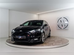 Ford Focus - 2.0 ST 251PK | Bull X | HG Tune | Carplay | Leder | Garantie