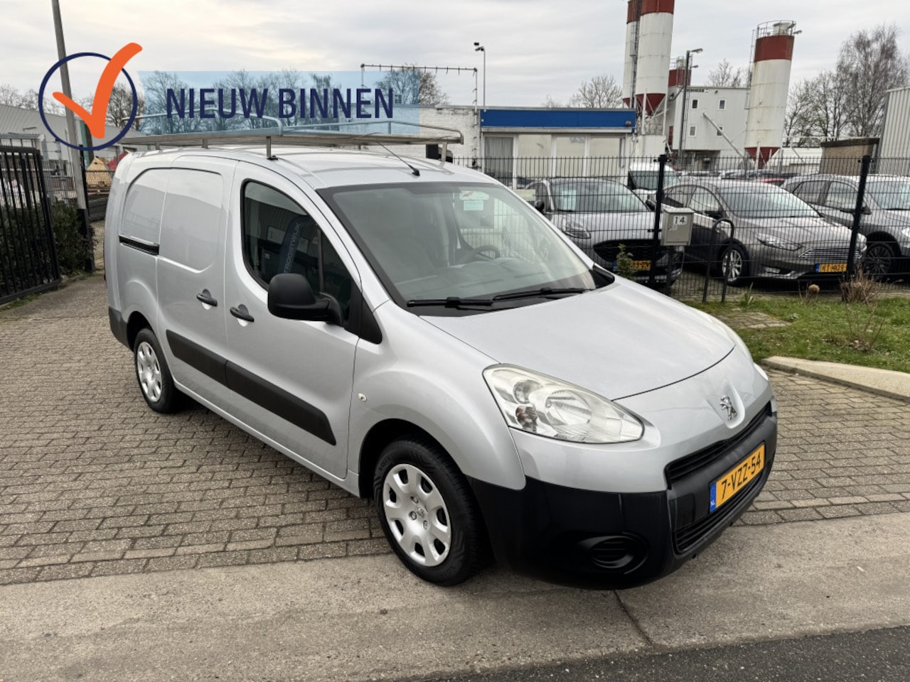 Peugeot Partner - 122 1.6 HDI L1XT Pr+ - AutoWereld.nl