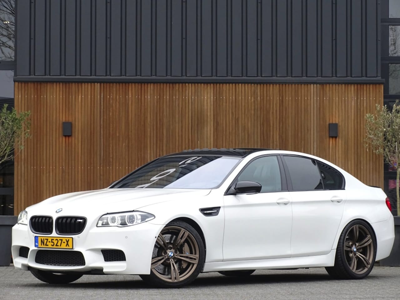 BMW M5 - 5-serie V8 560PK+ facelift ed. DKG / Full LED B&O-sound - AutoWereld.nl