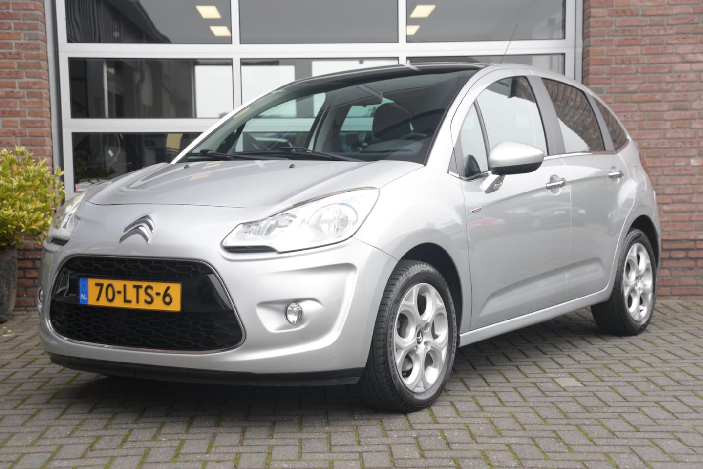 Citroën C3 - 1.6 VTi Exclusive | Automaat | Clima | Cruise | 2e Eig. | - AutoWereld.nl