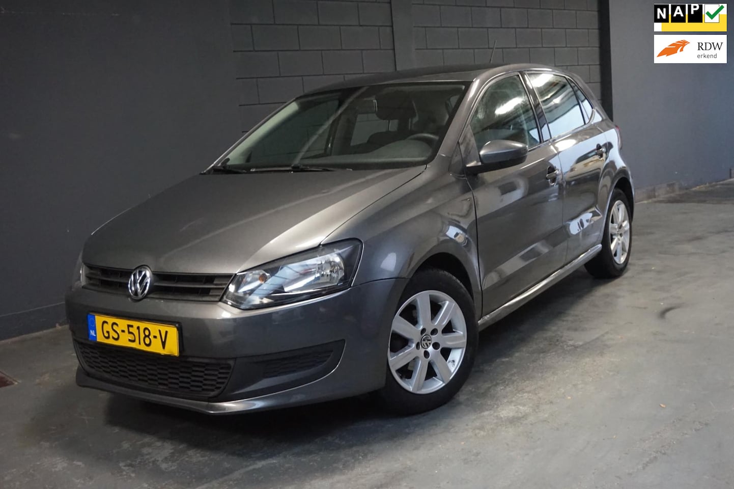 Volkswagen Polo - 1.2 Easyline Airco Navigatie Nieuwe apk - AutoWereld.nl