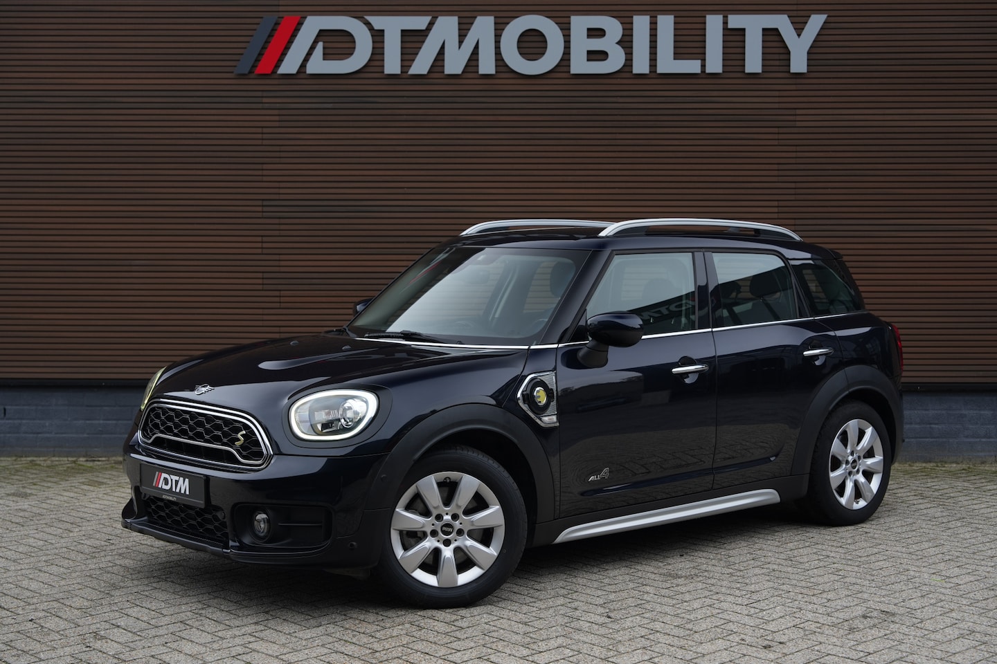 MINI Countryman - Mini 2.0 Cooper S E ALL4 Chili | Adaptive | Clima | DAB | Keyless | 1 Jaar Garantie - AutoWereld.nl