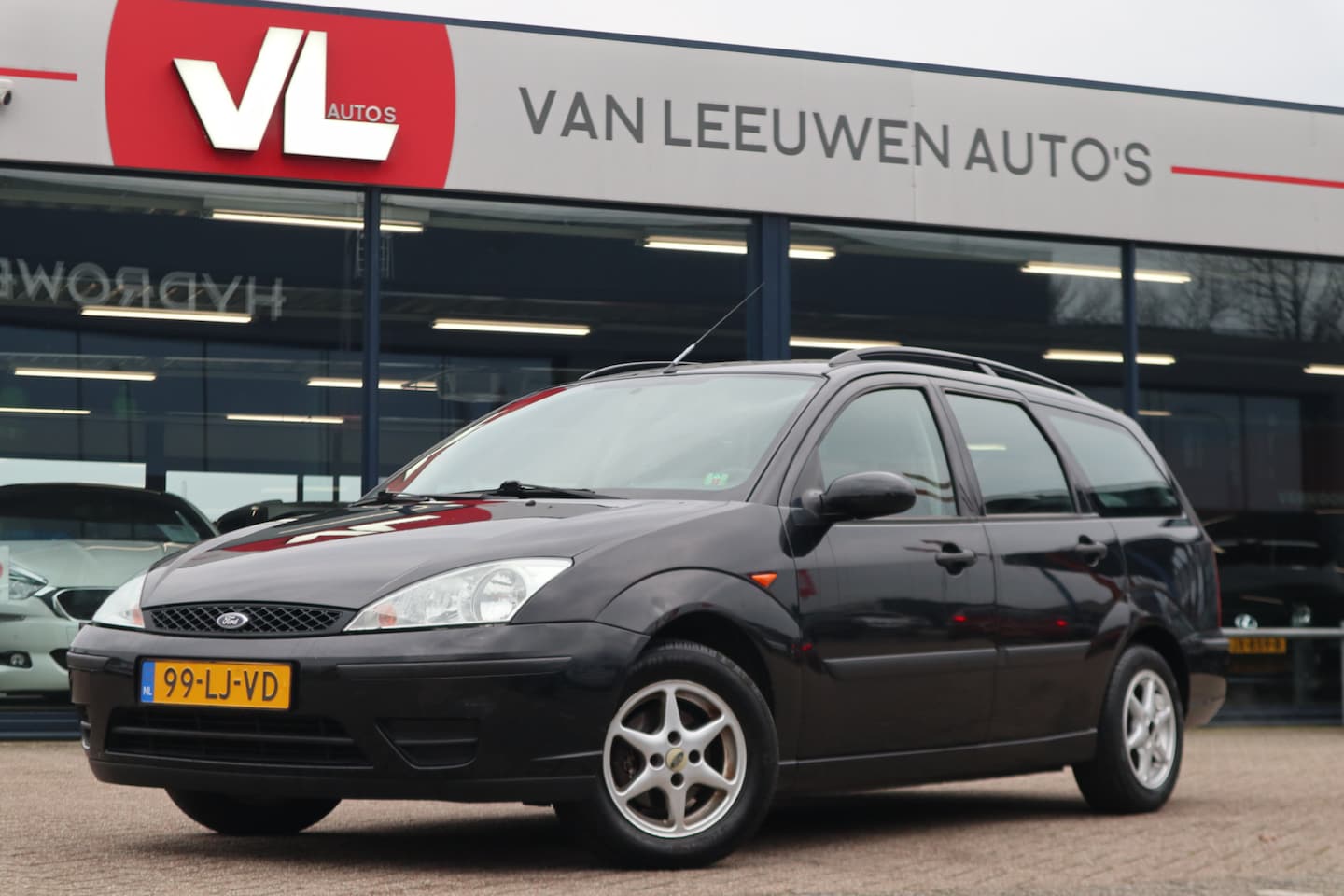 Ford Focus Wagon - 1.6-16V Cool Edition | Nieuw Binnen | Radio CD | Airco | Trekhaak - AutoWereld.nl