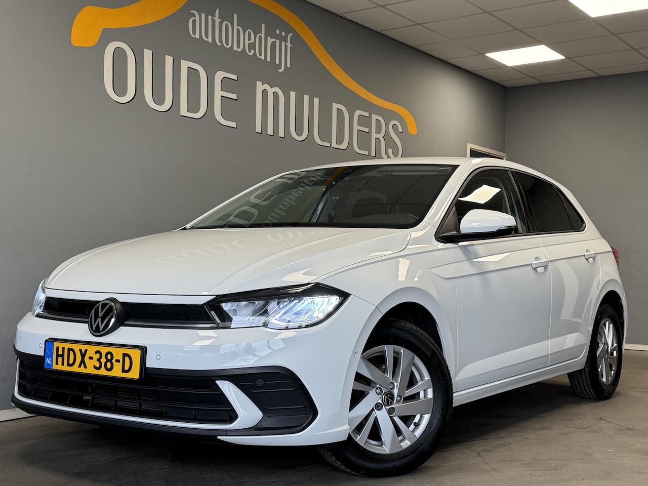 Volkswagen Polo - 1.0 TSI Carplay/Parkeersensoren/DigitaalDashboard - AutoWereld.nl