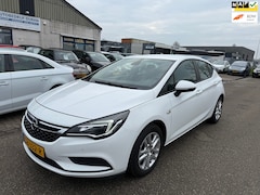 Opel Astra - 1.6 CDTI Business+ NAV.+ Airco Bj:2015