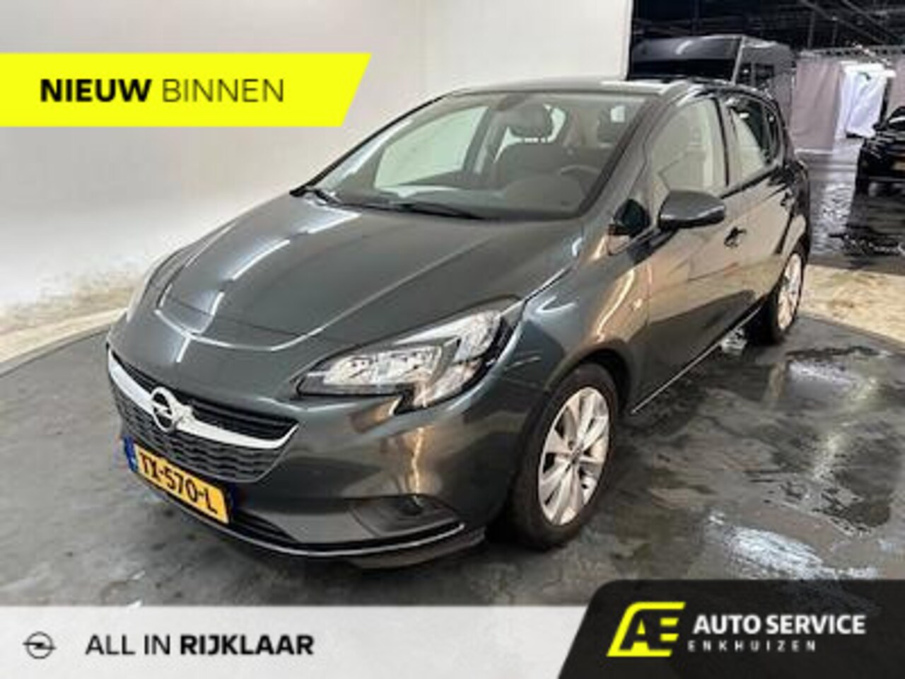 Opel Corsa - 1.4 Favourite 1e eigenaar dealer onderhouden! | NL-auto | Navi | Carplay | LMV | Airco | C - AutoWereld.nl