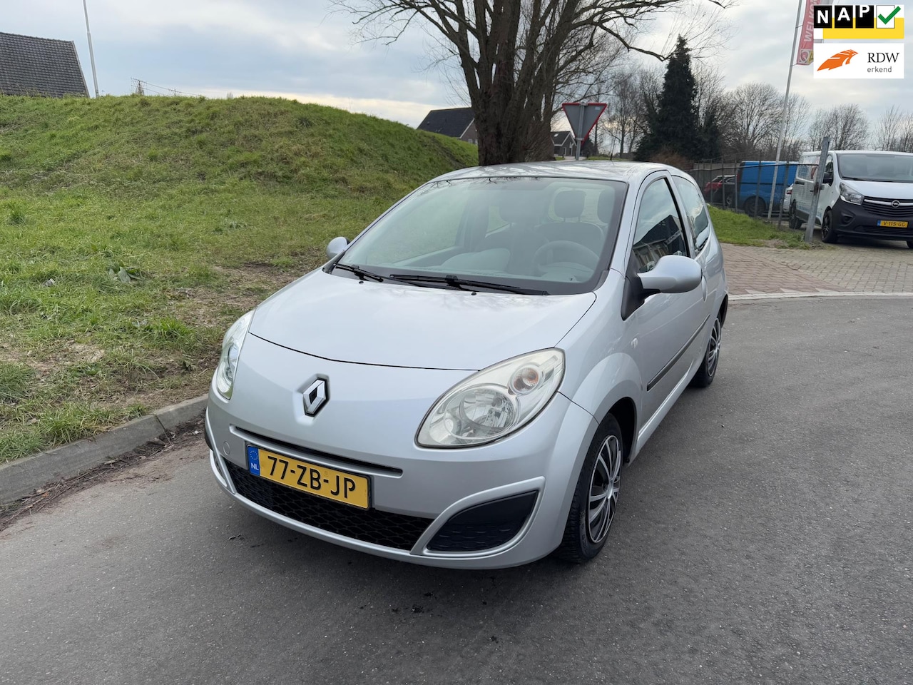 Renault Twingo - 1.2-16V Expression Airco model 2008 - AutoWereld.nl