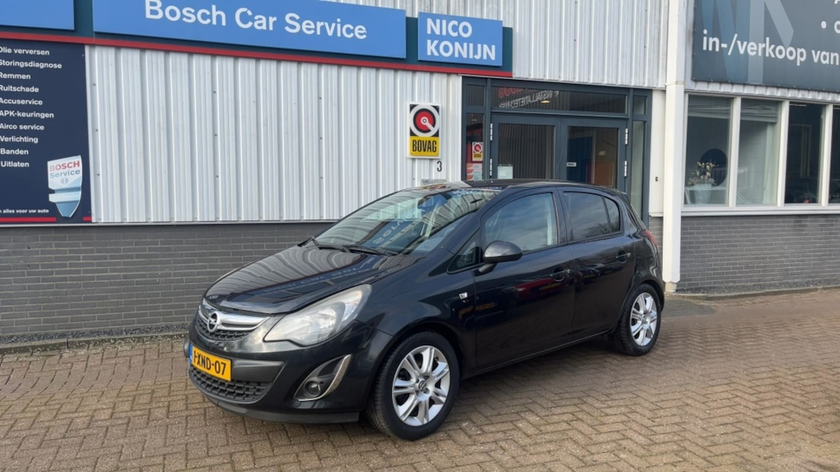 Opel Corsa - 1.2-16V BlitZ Navigati Airco 80.000 Km !!! - AutoWereld.nl