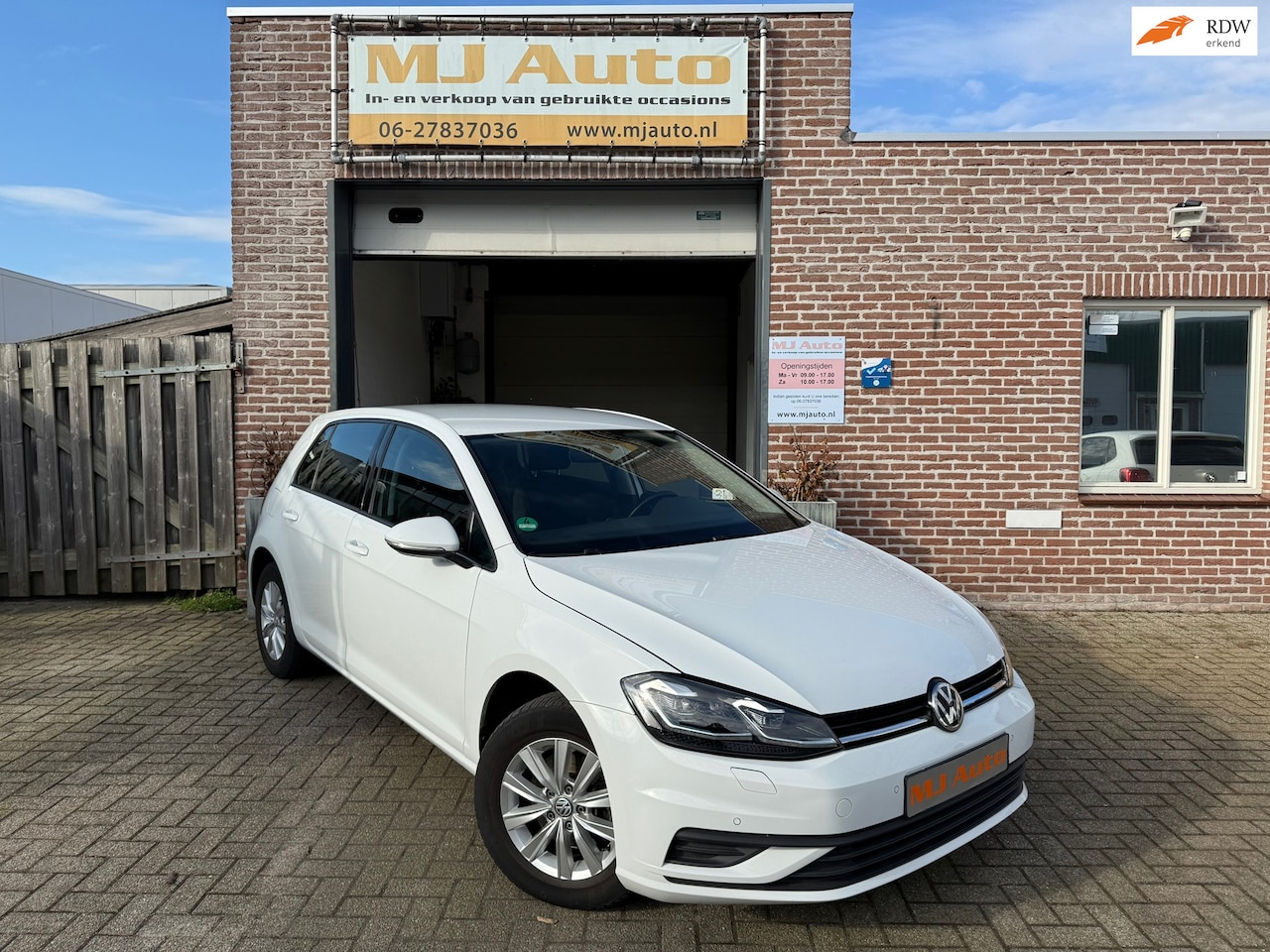 Volkswagen Golf - 1.4 TSI Connected 5drs*airco*cruise control*xenon - AutoWereld.nl