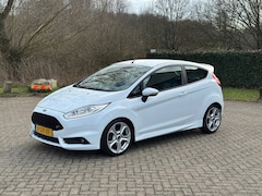 Ford Fiesta - 1.6 ST1 182PK I WEINIG KM I RECARO I VOLL ONDH I NWE APK