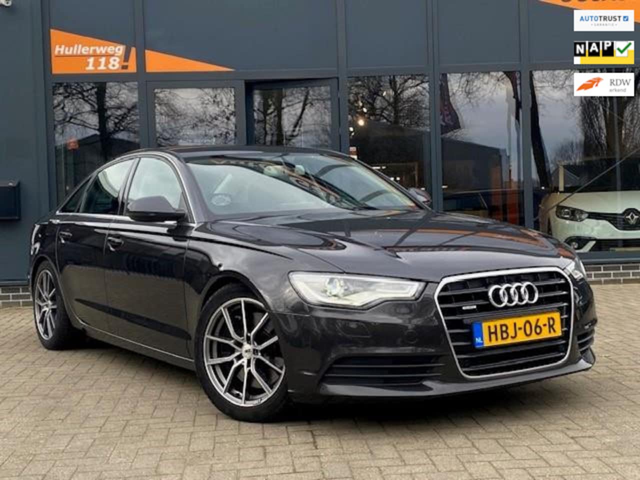 Audi A6 Limousine - 3.0 TFSI quattro Business Edition/xenon/pdc/navi/stoelverw/afneembare trekhaak - AutoWereld.nl