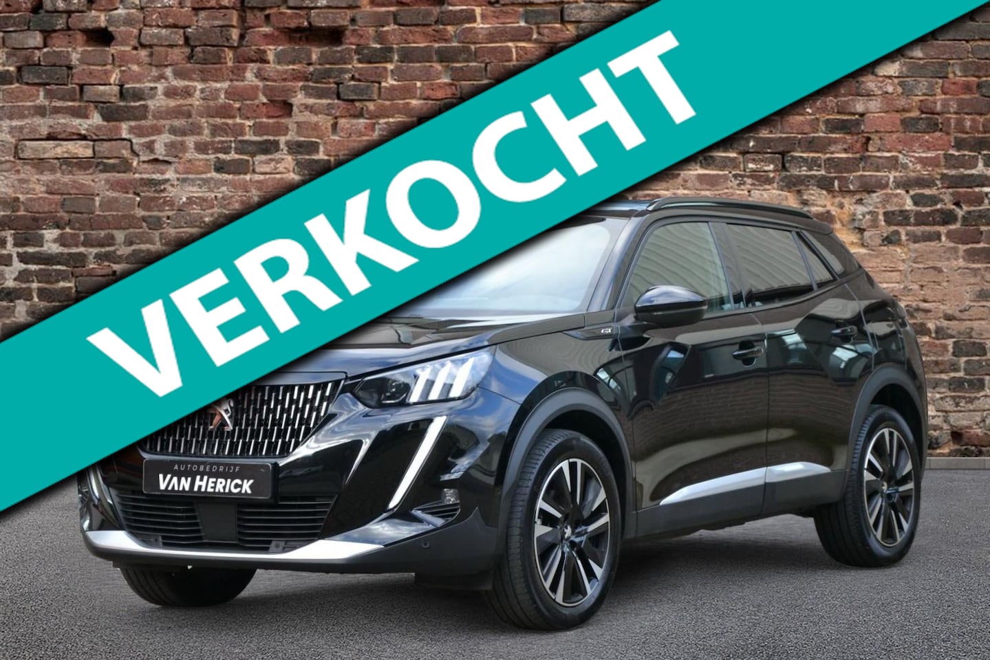 Peugeot 2008 - 1.2 PureTech GT-line | Velours | Virtual Cockpit | 360° Camera - AutoWereld.nl