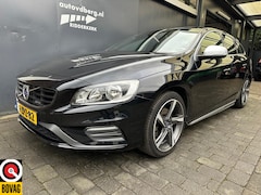 Volvo V60 - 1.6 T3 R-Design Automaat NL auto | PDC | Trekhaak | Navigatie | 2 sets velgen