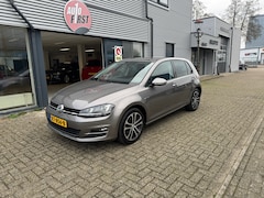 Volkswagen Golf - 1.2 TSI Business Edition R Connected / automaat DSG/ NAVI / keyless / cruise controle /