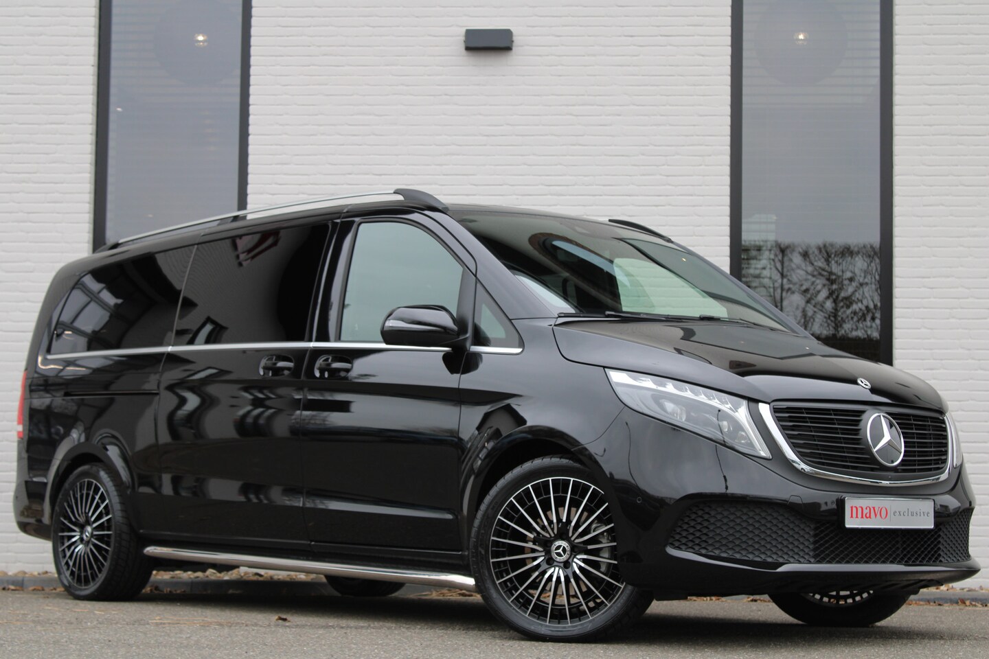 Mercedes-Benz EQV - 300 / Extra Lang / 8 Persoons / 100% Electrisch / 2x Elec Schuifdeur / MBUX (apple carplay - AutoWereld.nl