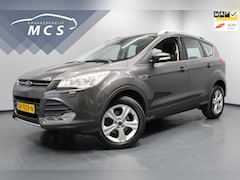 Ford Kuga - 1.5 Trend / Navi /Trekhaak / Stoelverwarming