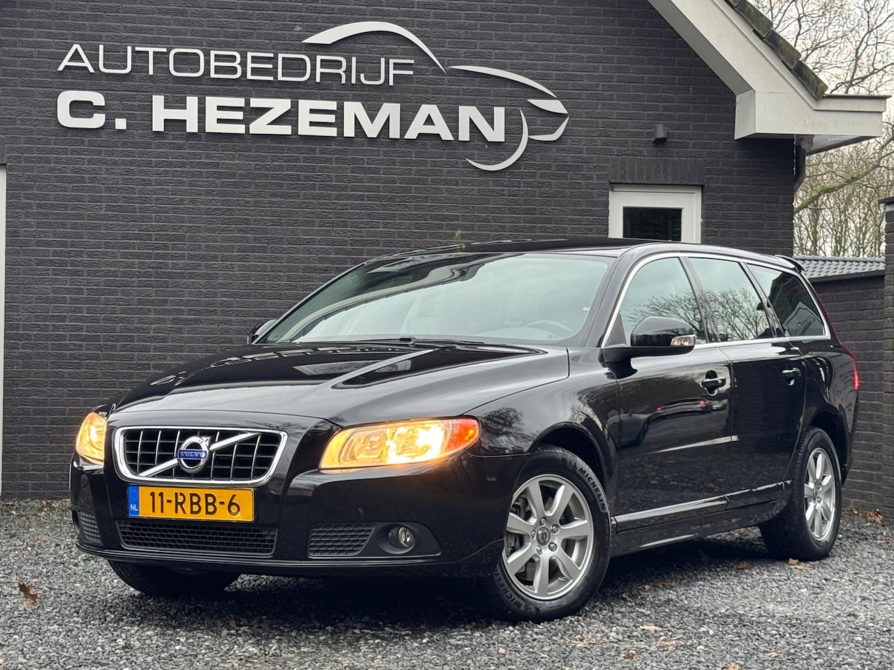 Volvo V70 - 2.0T Kinetic 203 PK 100% Onderhouden Navigatie Automaat - AutoWereld.nl