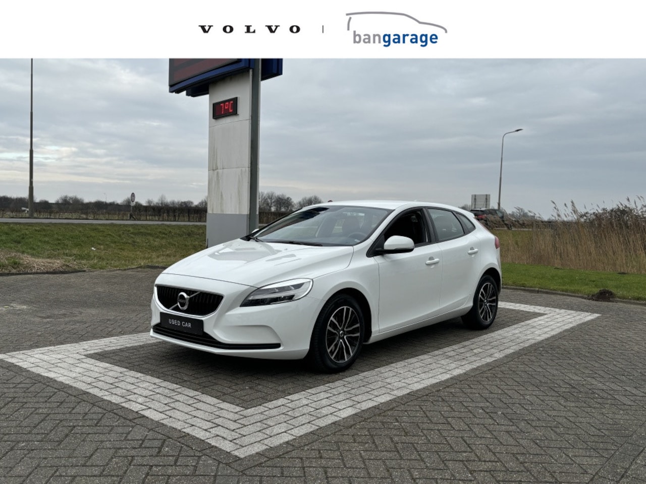 Volvo V40 - T2 Polar+ RTI Stoelverwarming Trekhaak Automaat - AutoWereld.nl