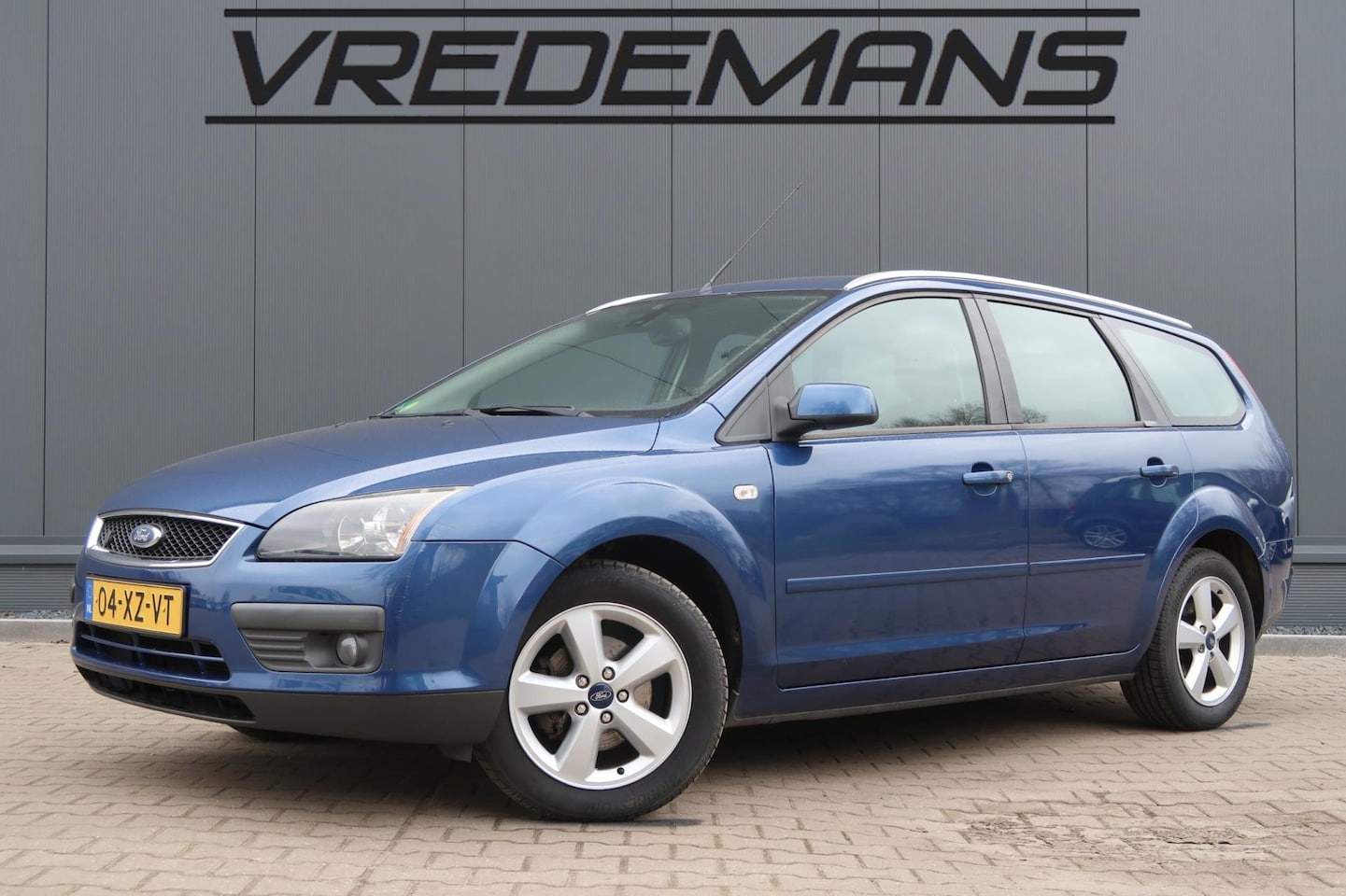 Ford Focus Wagon - 1.8-16V Ambiente FlexiFuel 1.8-16V Ambiente Flexifuel - AutoWereld.nl