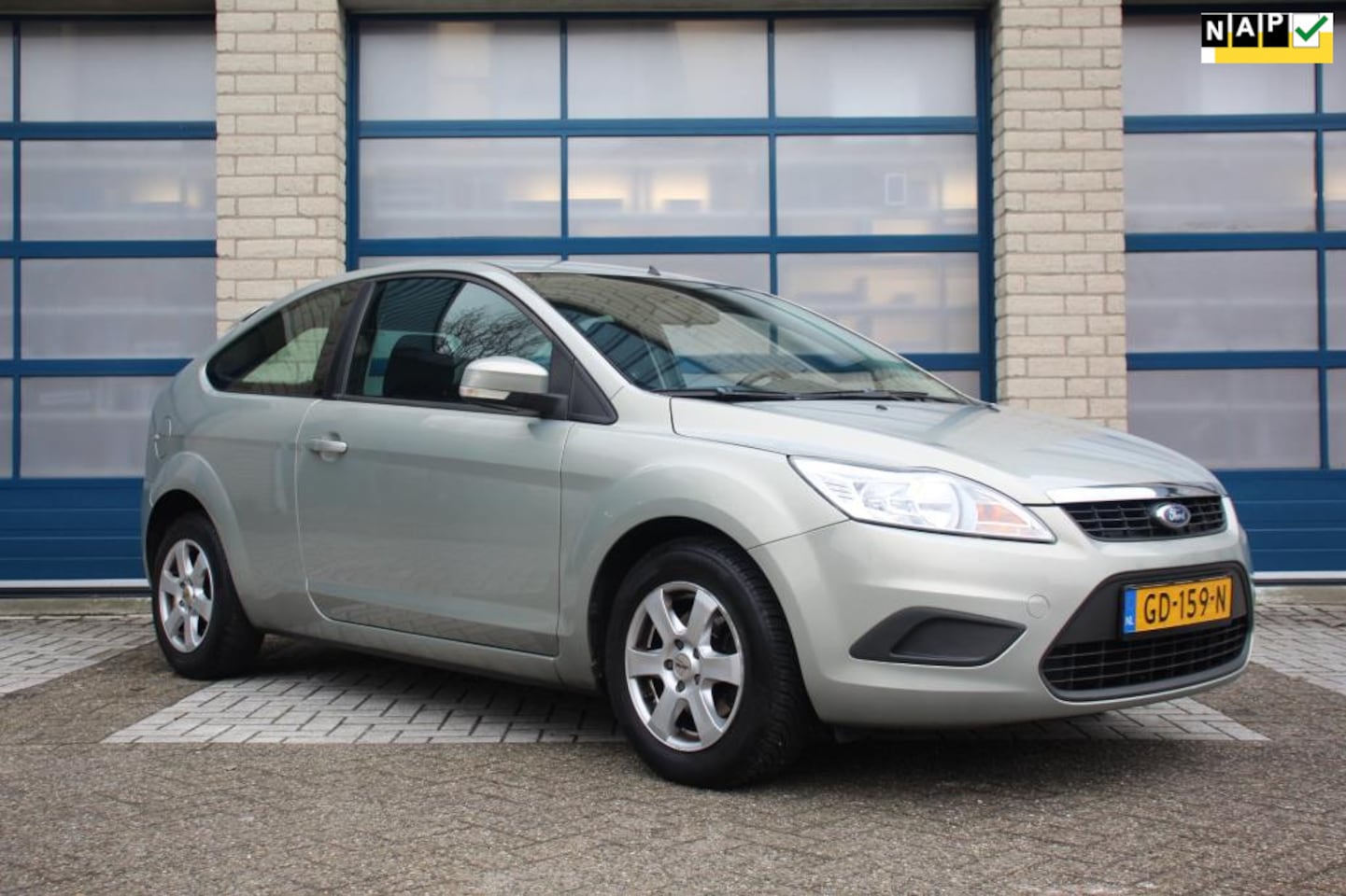 Ford Focus - 1.6 101 pk Hatchback Airco - Lm velgen - Radio Cd-speler - Goed onderhouden - AutoWereld.nl