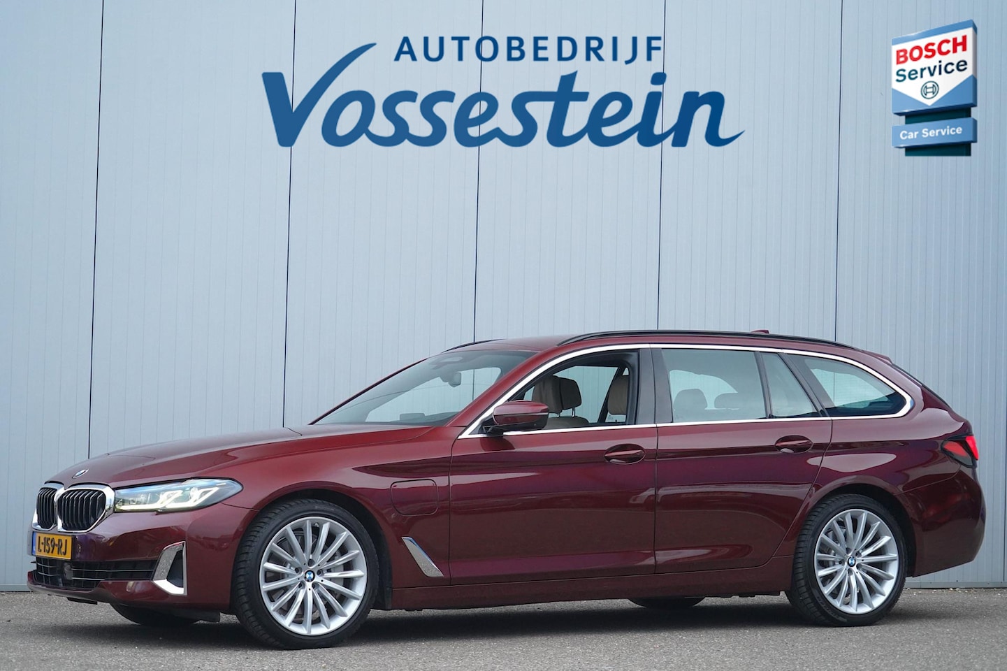 BMW 5-serie Touring - 530e High Executive / Facelift / Laser LED / 360 Camera / Head-Up / Harman Kardon / Memory - AutoWereld.nl